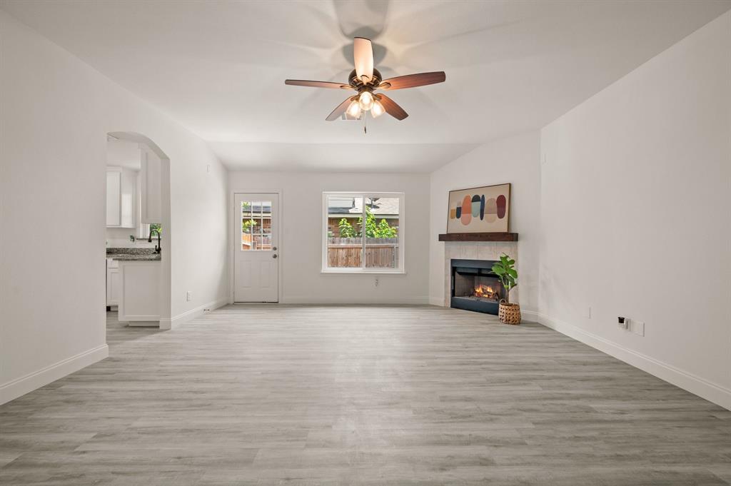 812 Meadowlark Drive
