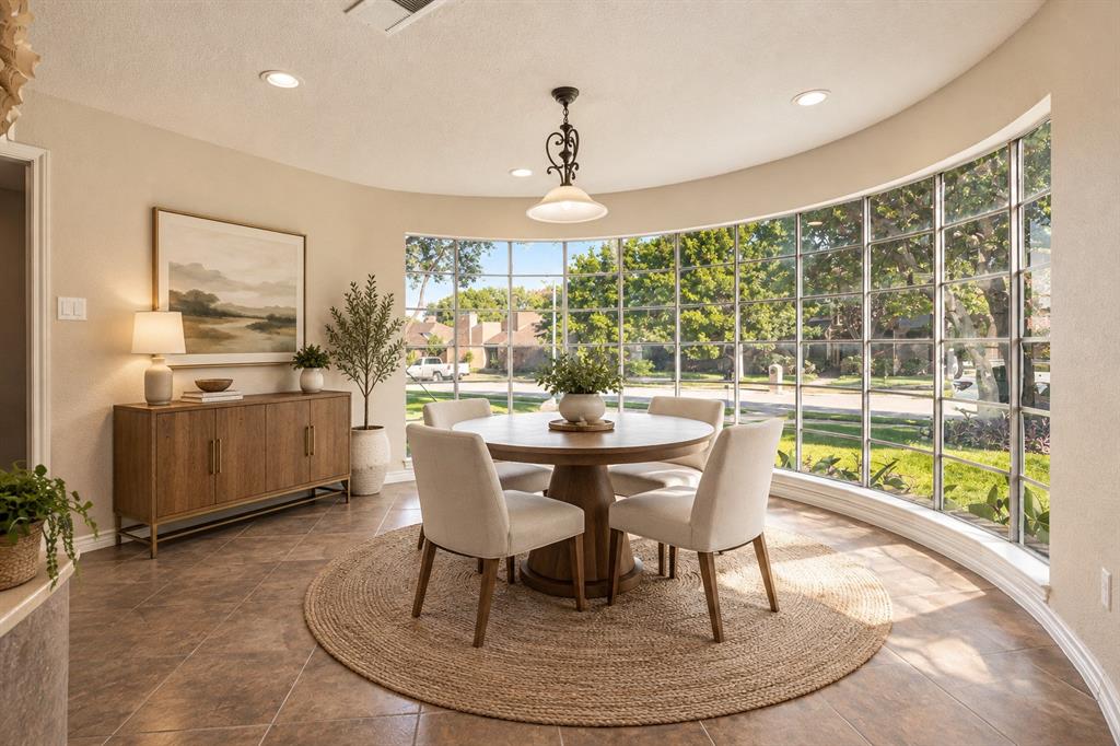 2504 Evans Drive