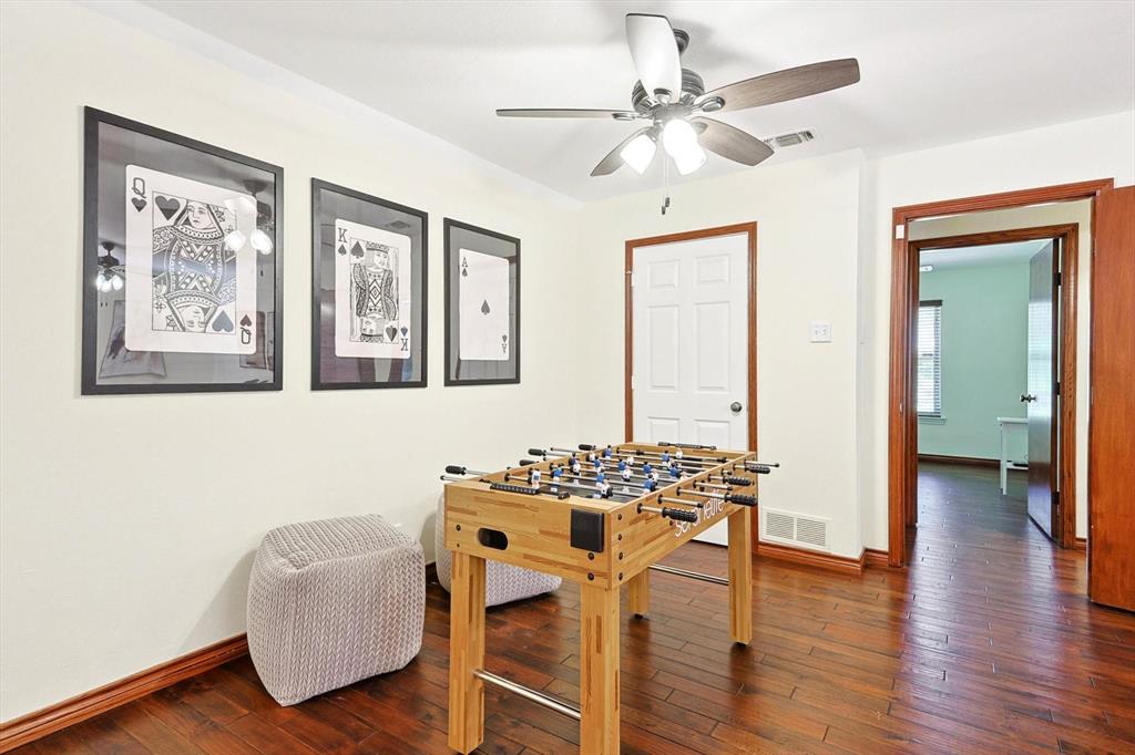 700 Elmwood