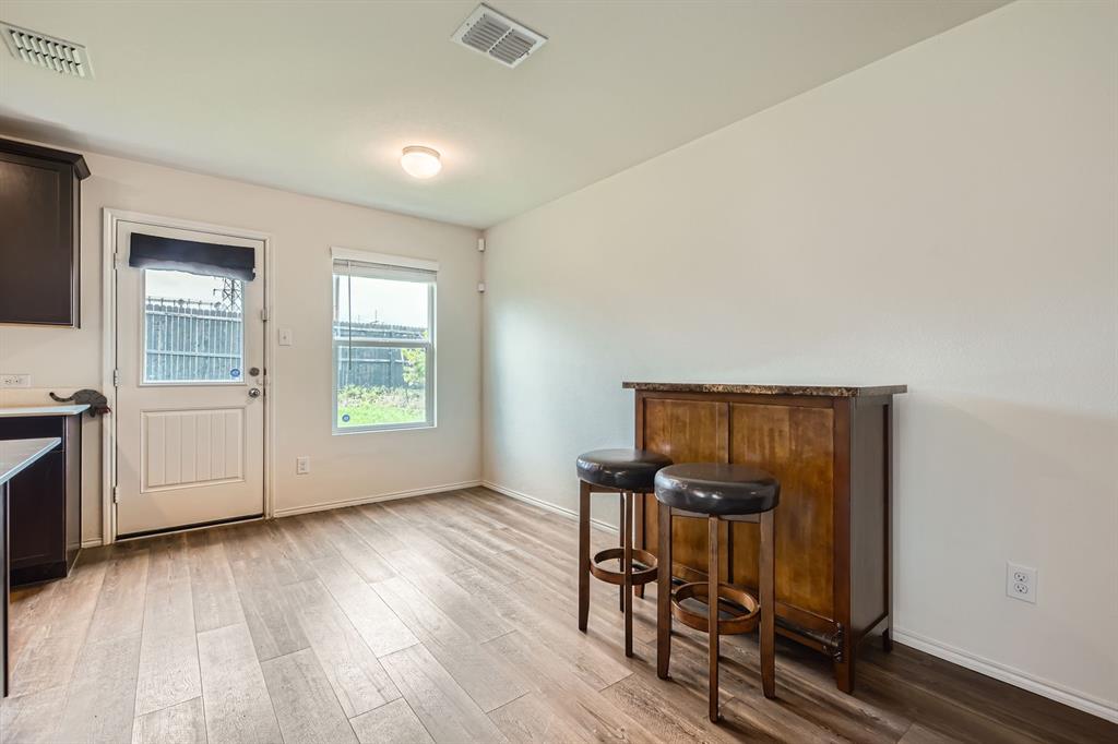 Villas Prairie Crk Add - Residential