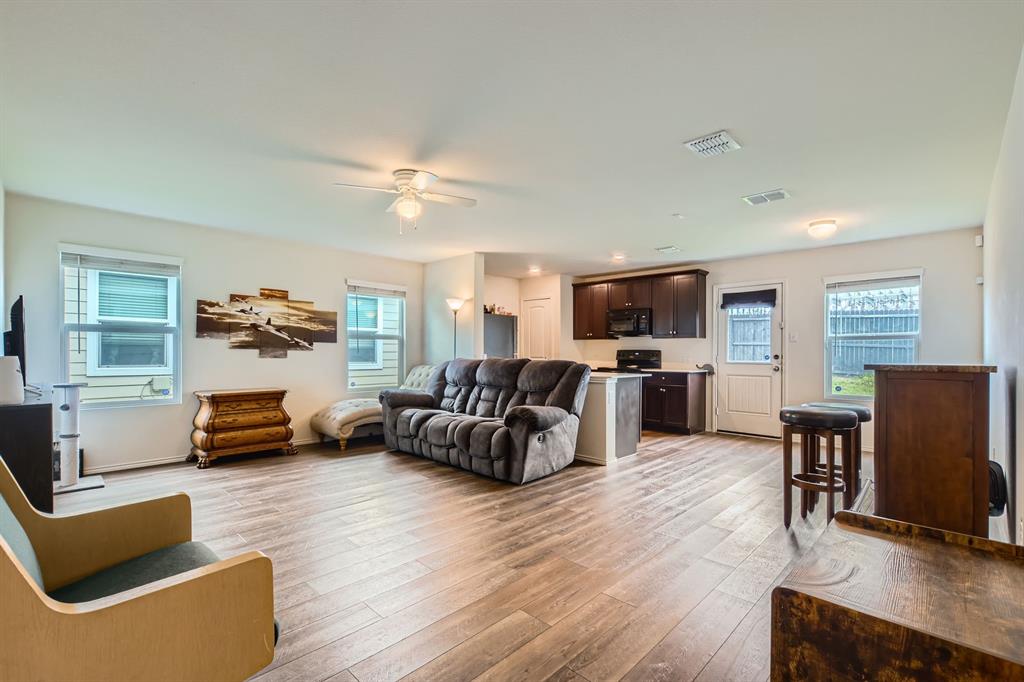 Villas Prairie Crk Add - Residential