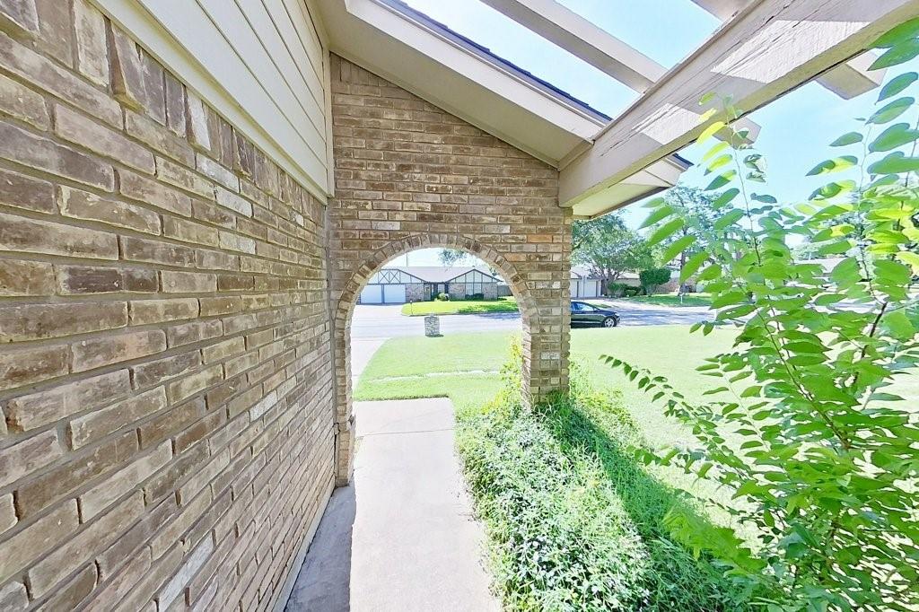 3104 Steeplechase Trail