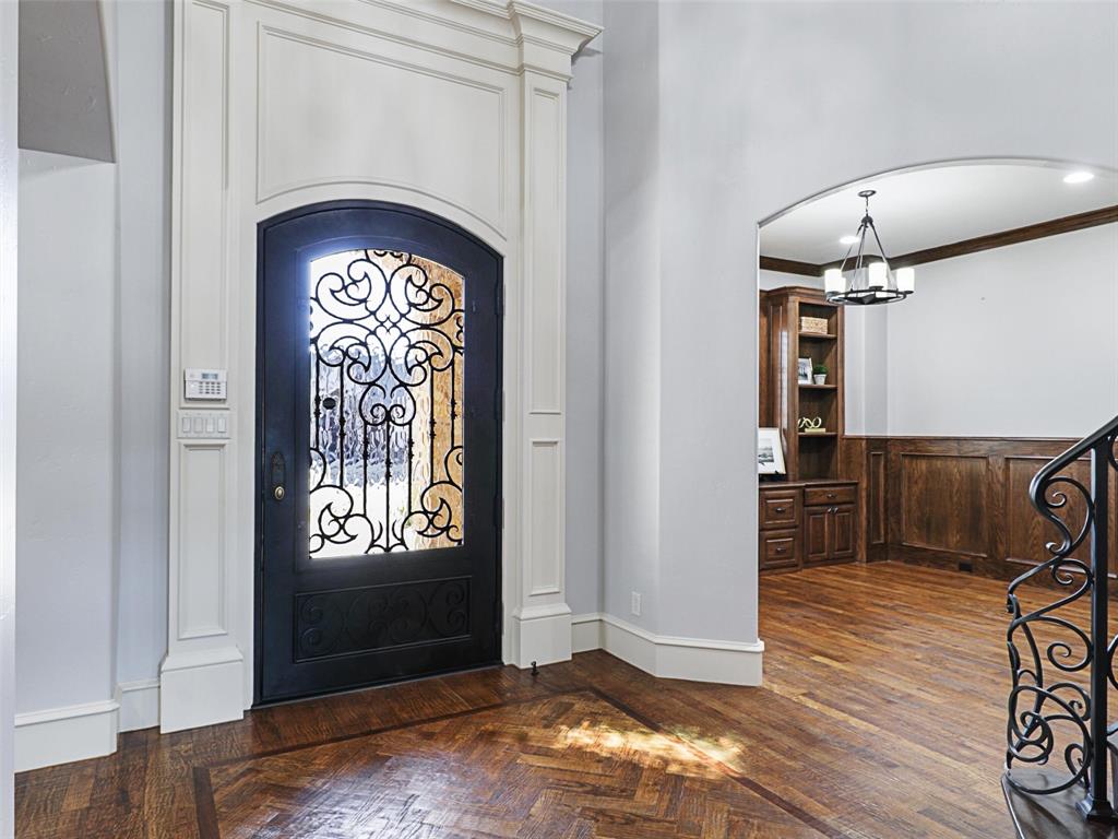2404 Arbor Gate Lane