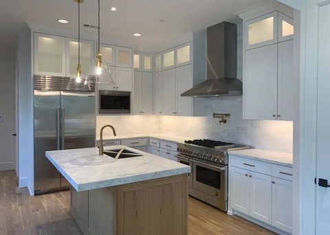 Tiny photo for 4432 Glenwick Lane, University Park, TX 75205 (MLS # 21075623)