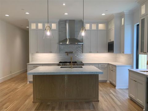 Tiny photo for 4432 Glenwick Lane, University Park, TX 75205 (MLS # 21075623)