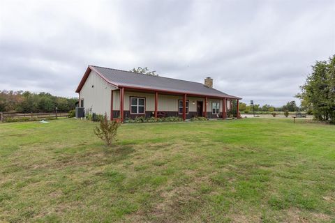 A home in Lone Oak