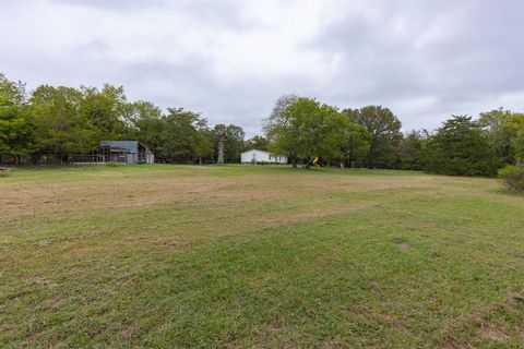 A home in Lone Oak