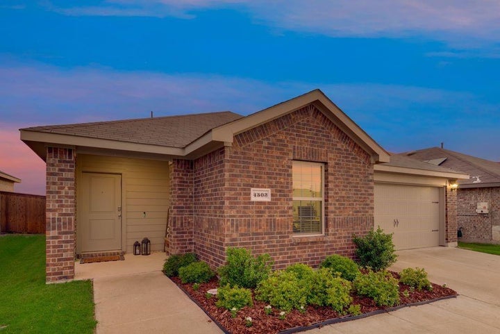 Photo 1 of 20 — 4503 Stardust Way, Forney, TX 75126