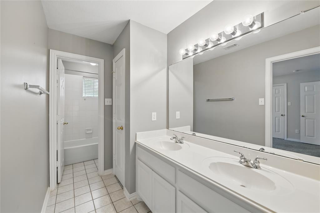 Flower Mound, Texas 75028, United States, 4 Bedrooms Bedrooms, ,4 BathroomsBathrooms,Residential,Pending,100604