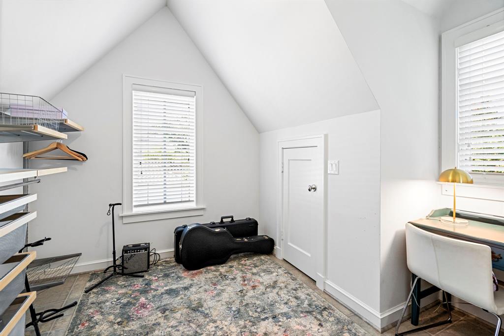 Mount Vernon 01 & 03 - Residential