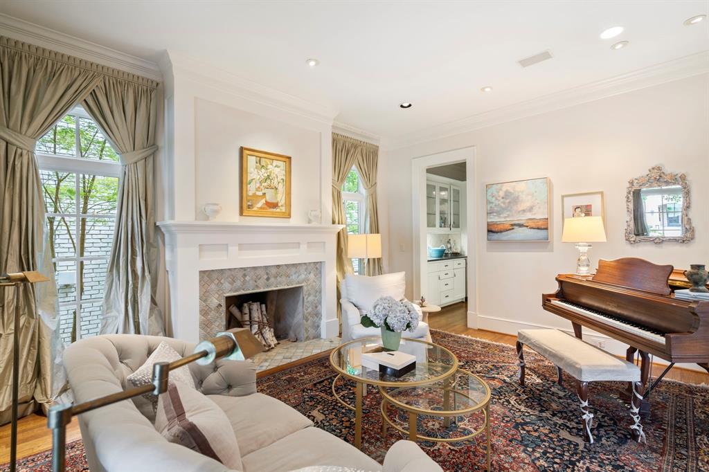 Mount Vernon 01 & 03 - Residential