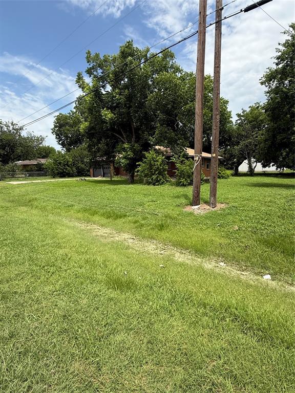 1206 N Powell Parkway