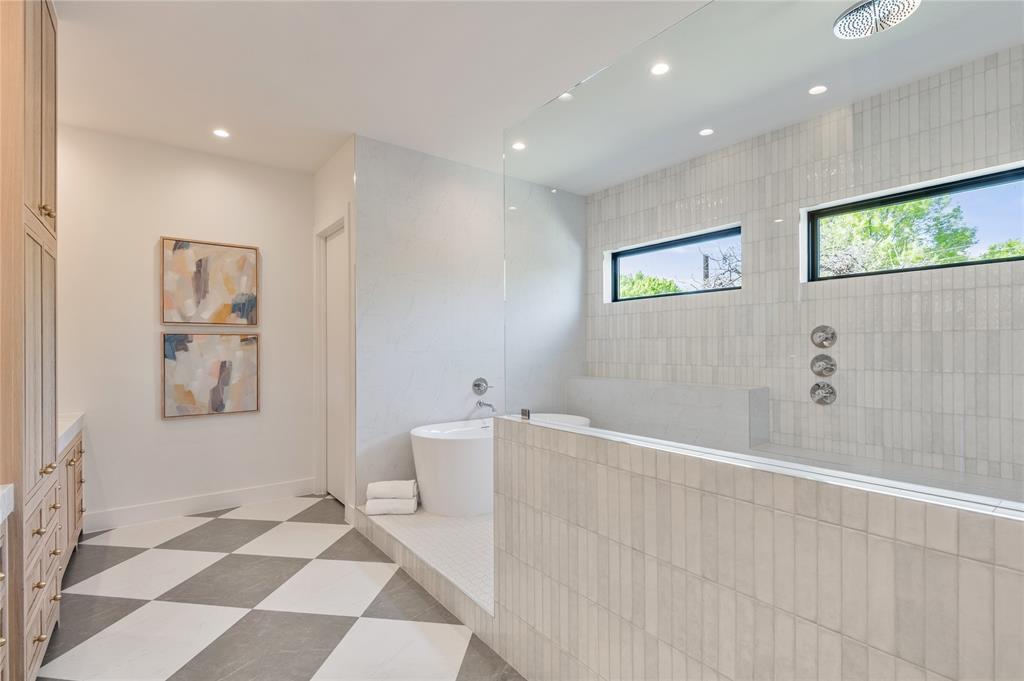 GASTONWOOD 4 - Residential