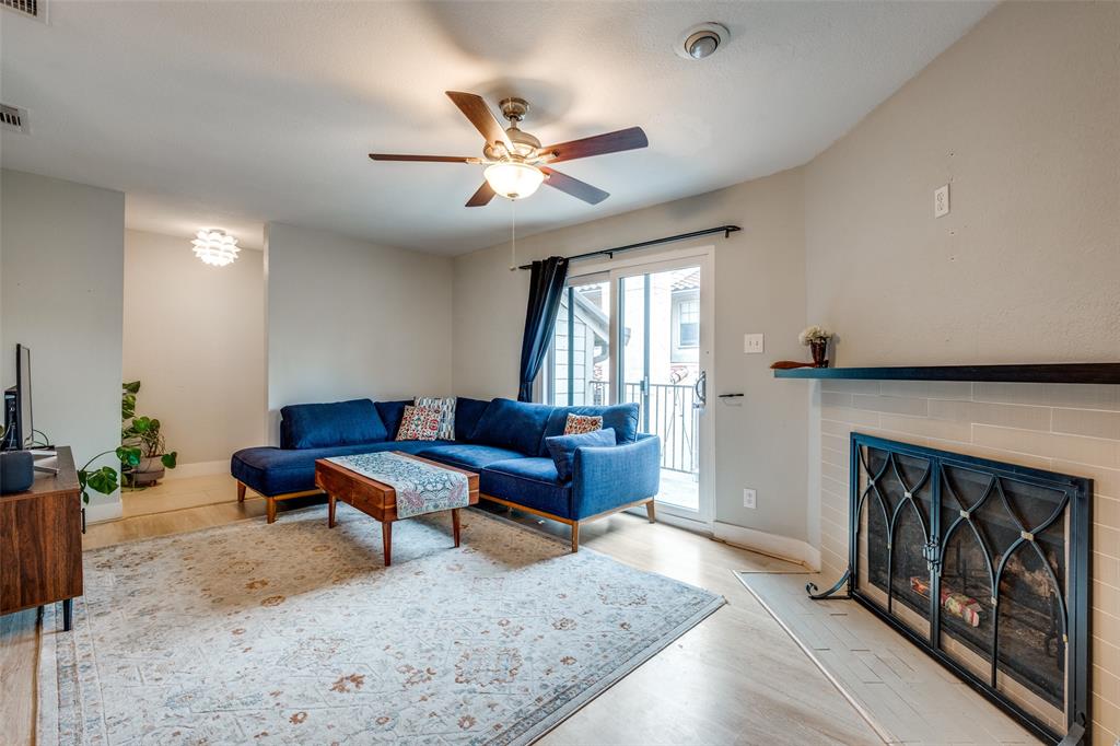 4777 Cedar Springs Road 8Q