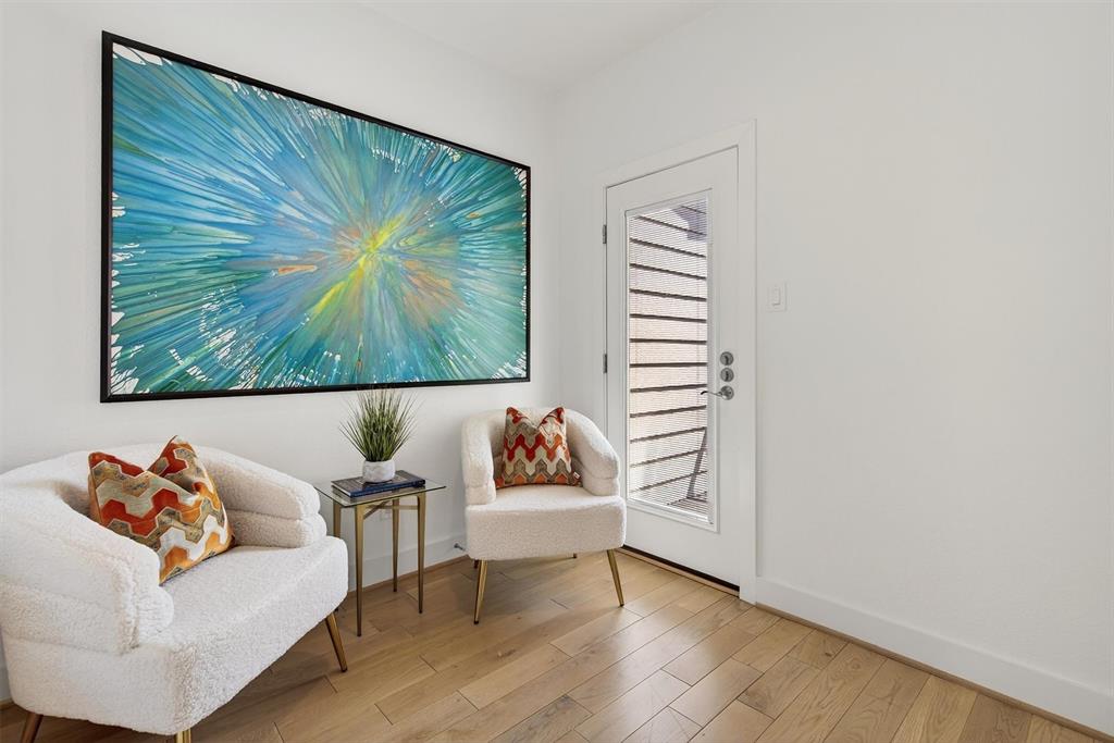 Carreras Twnhms Condos - Residential