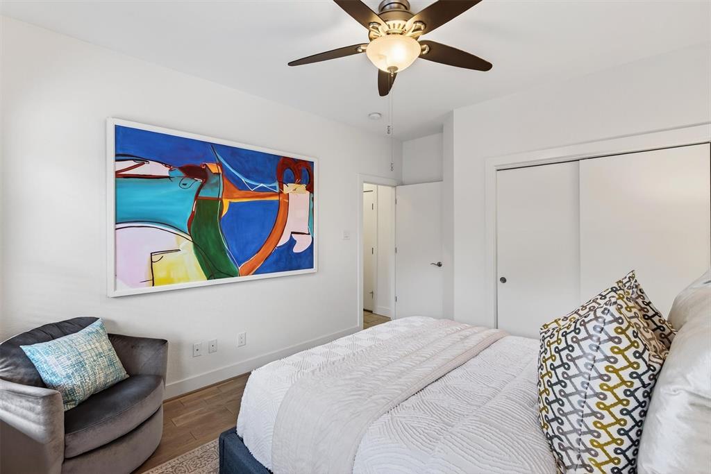 Carreras Twnhms Condos - Residential