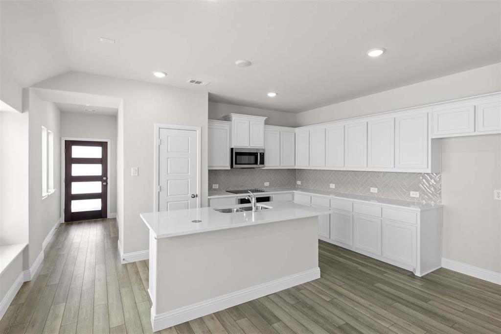 1640 Meadow Crest Drive