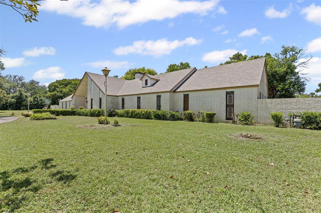 1204 W Westhill Drive