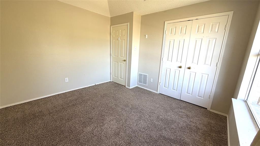 Oaks Of Lake Forest - Residential Lease