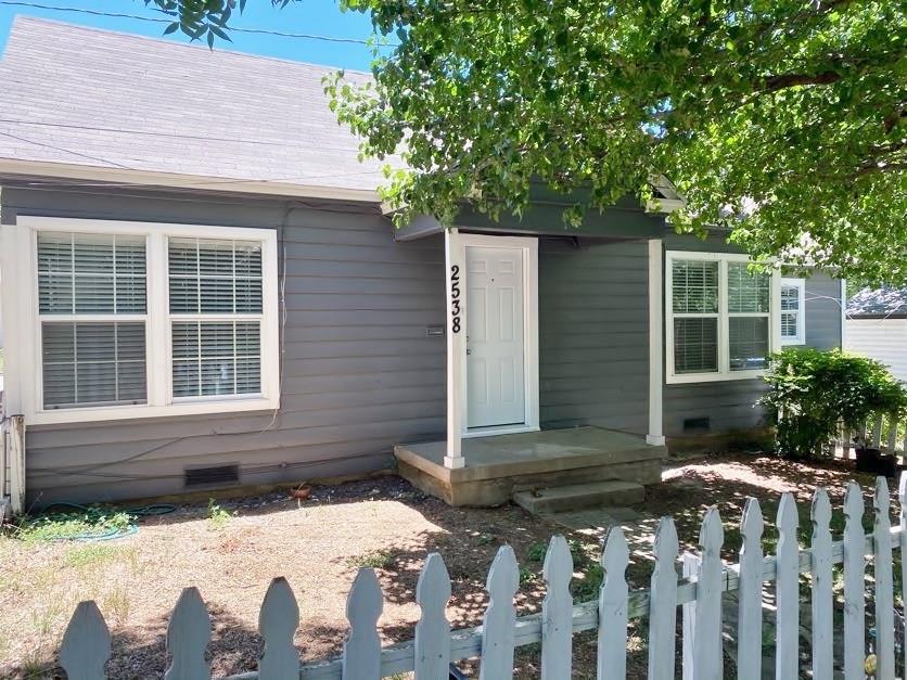 Frisco Railroad Add - Residential Lease