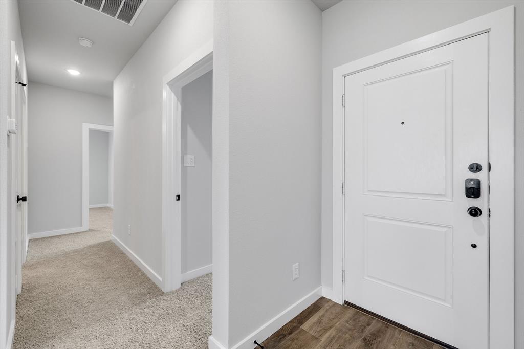 EDGEWOOD ESTS - Residential Lease