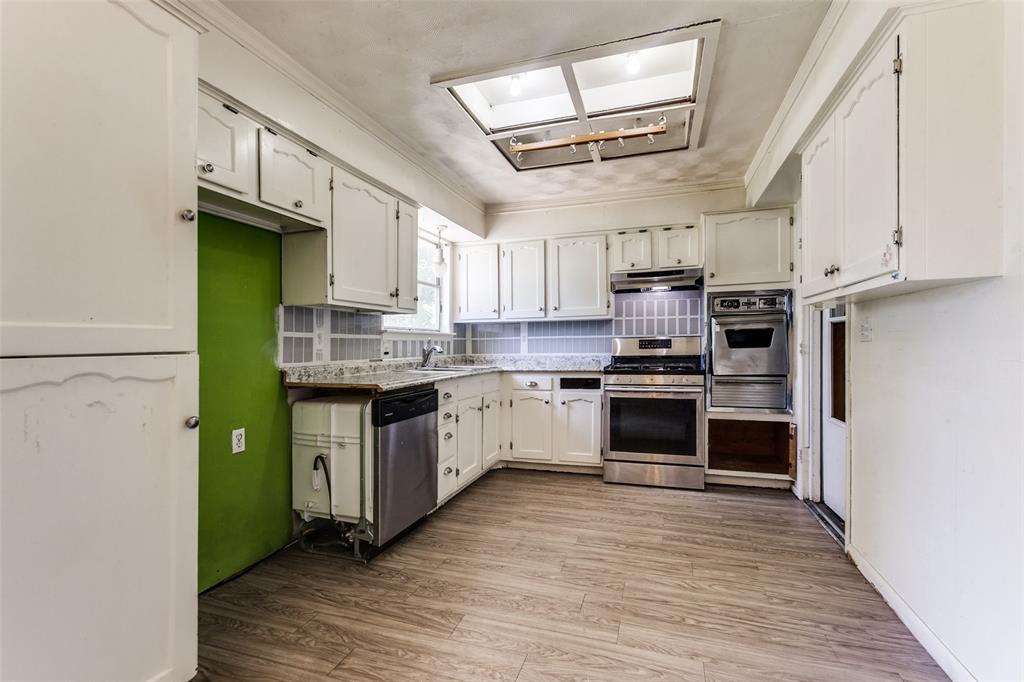 2950 Windmill Lane