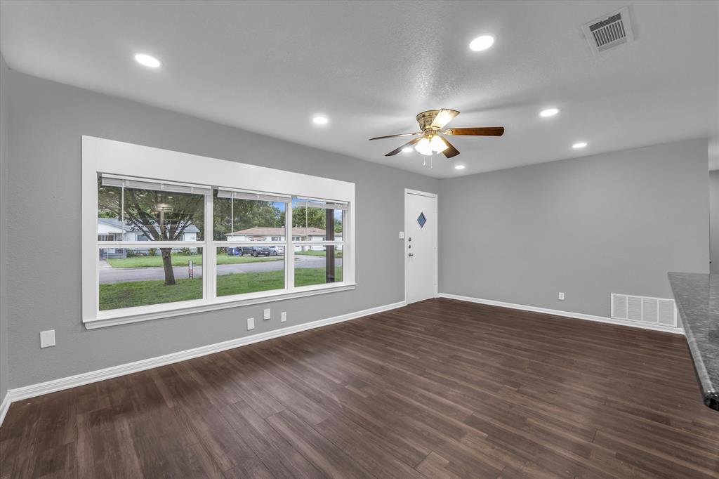 Photo of 1000 N 61st Street, Waco, TX 76710 (MLS # 21311257)