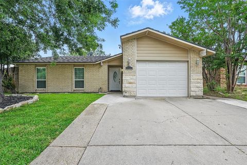 802 Netherland Drive Arlington TX 76017