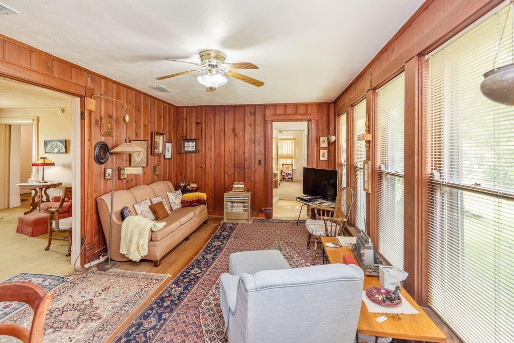 Honey Grove - Residential