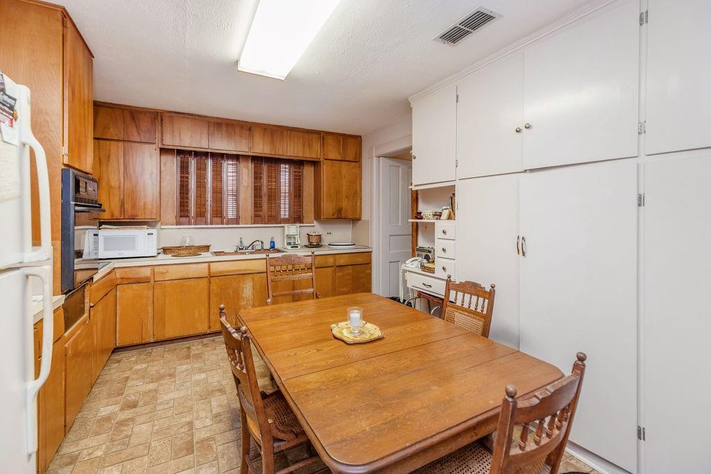 Honey Grove - Residential