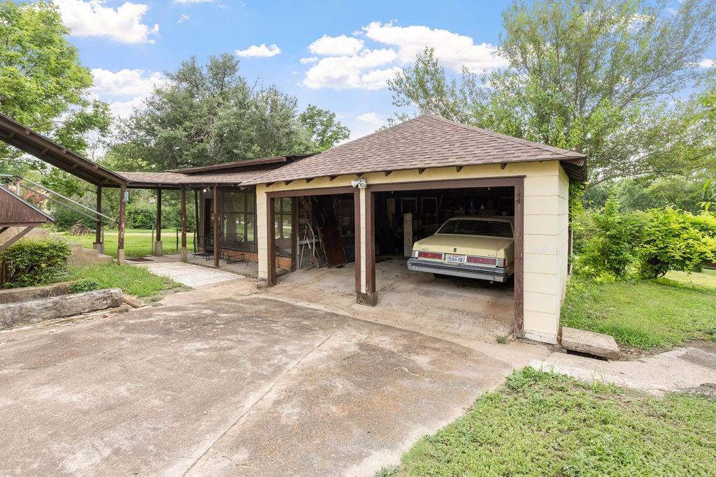 Honey Grove - Residential