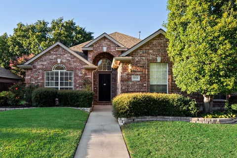 Photo of 3528 Kales Lane, Flower Mound, TX 75022 (MLS # 21418732)