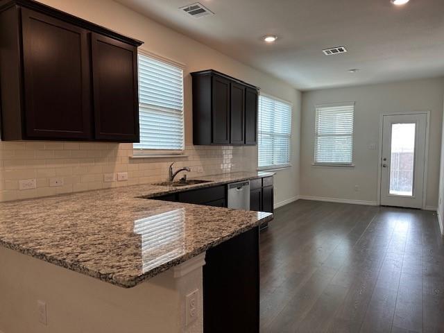 Homeplace At The Columns, The - Residential Lease