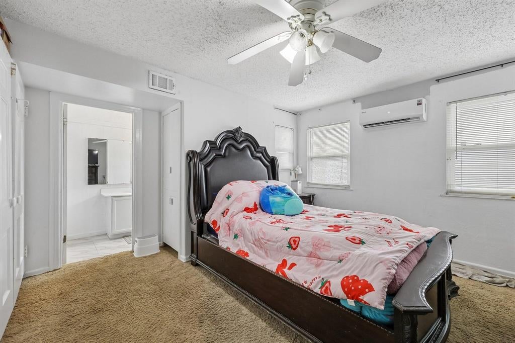3312 Meadow Oaks Drive
