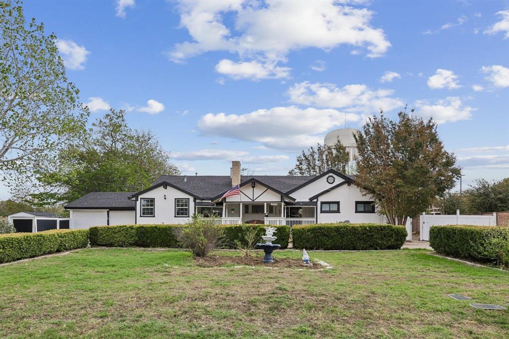 3312 Meadow Oaks Drive