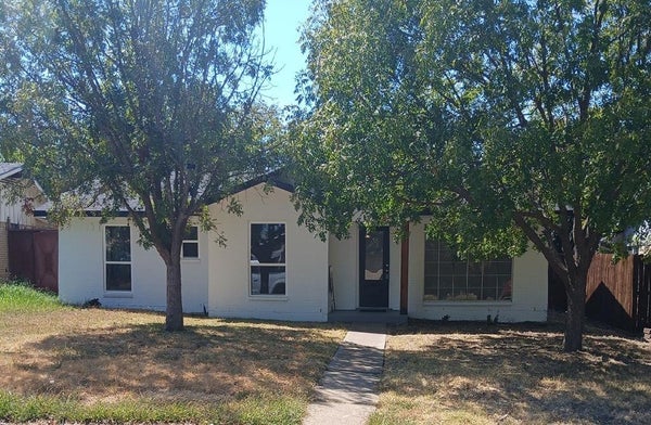 719 KELSO DR, DALLAS, TX 75211 - Image 3fa51e5e3a8c847834cd7b50bee67bbe/2814116832