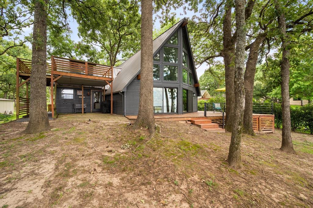 151 Lakeside Lane
