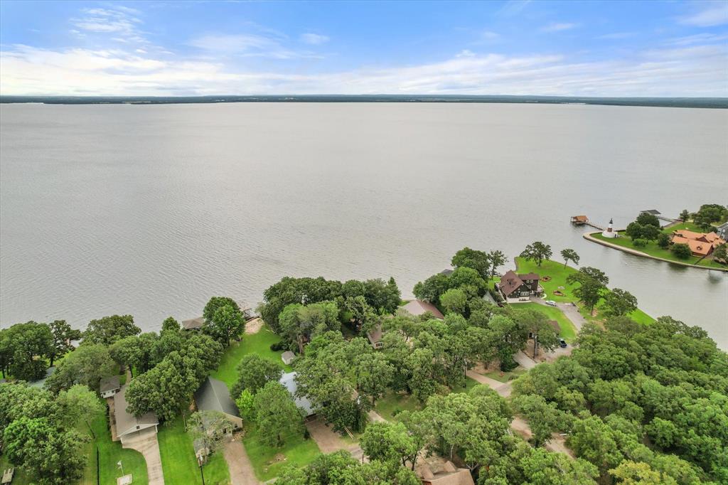 151 Lakeside Lane