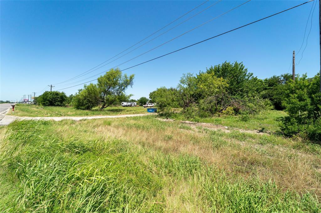 Photo 11 of 18 of 9913 E Highway 67 house