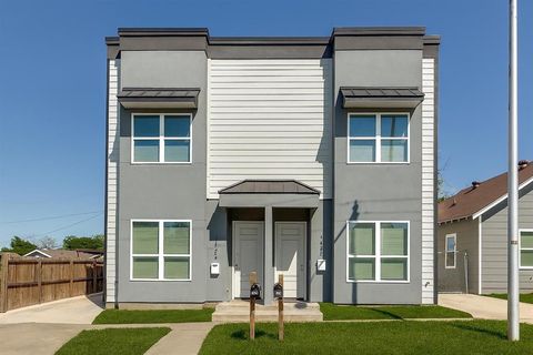 1425 Evans Avenue Fort Worth TX 76104