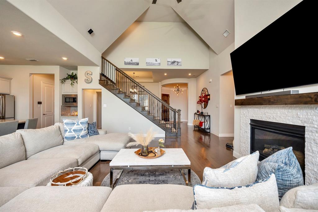 3413 Meridian Drive