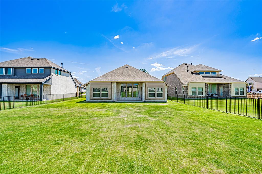 ABES LANDING PHASES 5A-3 & 5A-4 - Residential Lease