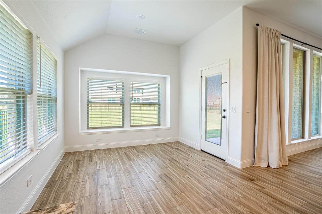 ABES LANDING PHASES 5A-3 & 5A-4 - Residential Lease