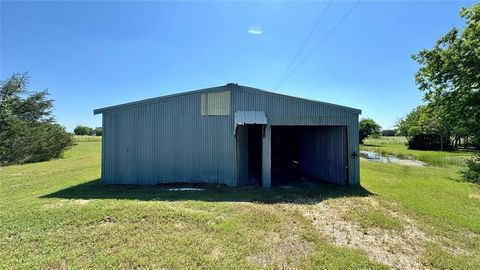 A home in Terrell