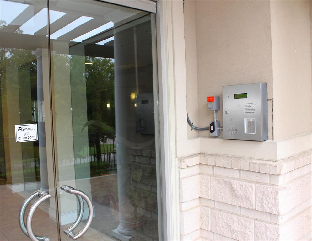 3102 Kings Road 1207