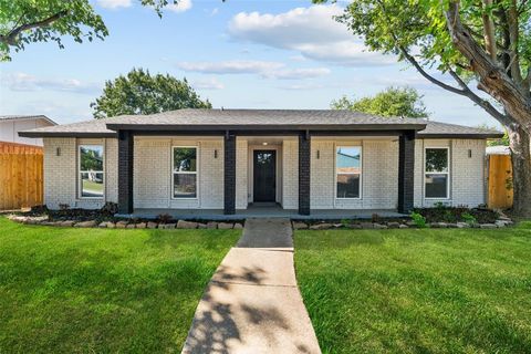 1845 Wilderness Trail Grand Prairie TX 75052