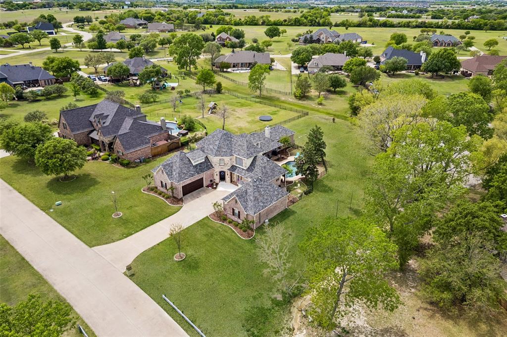1320 Lakeview Drive