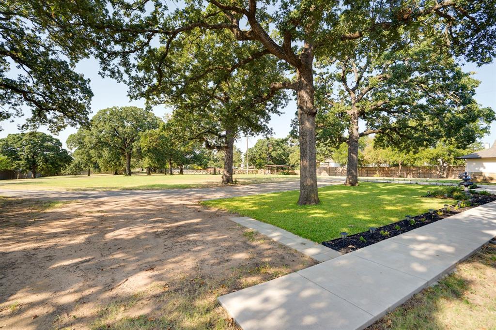 2313 Hickory Creek Road