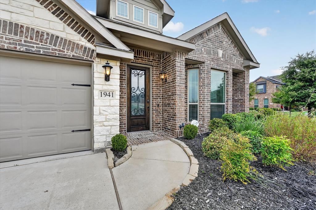 1941 Silverleaf Drive