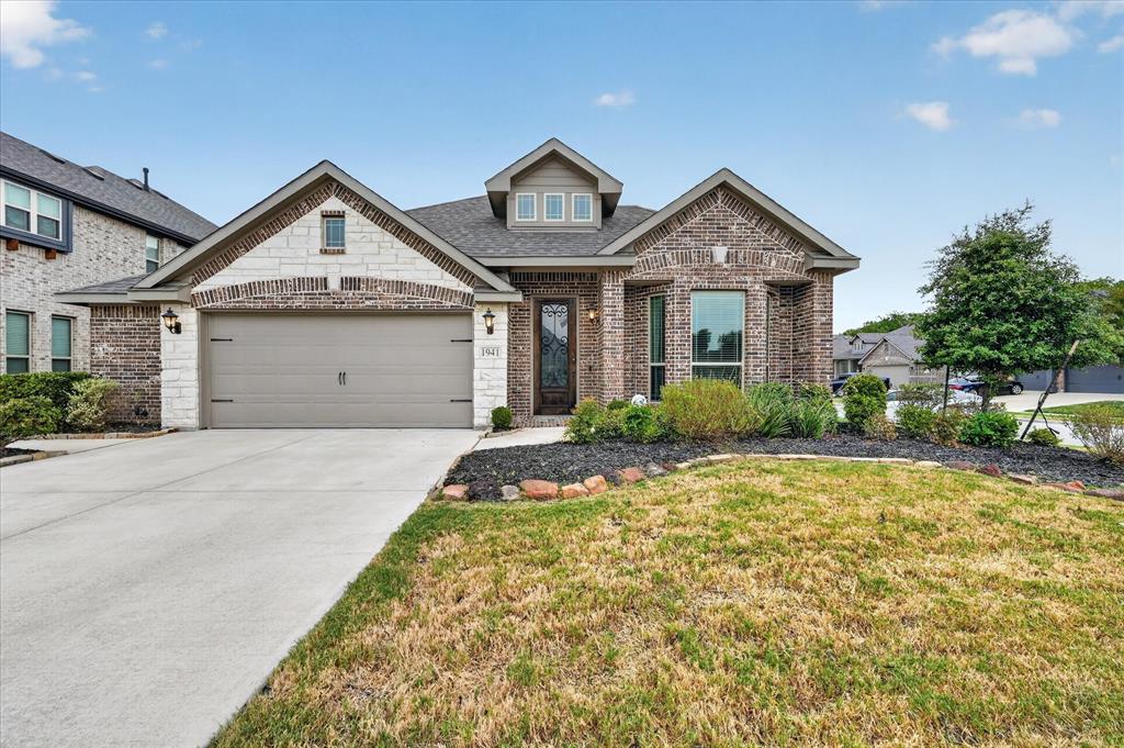 1941 Silverleaf Drive